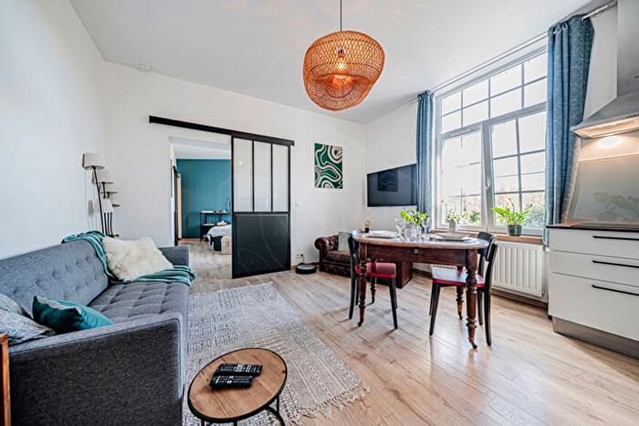 Appartement 3 pièces à Rue du prieuré, Godinne, à vendre