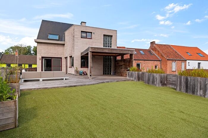 Hoekstraat, STEKENE - Maison 3 pièces à vendre