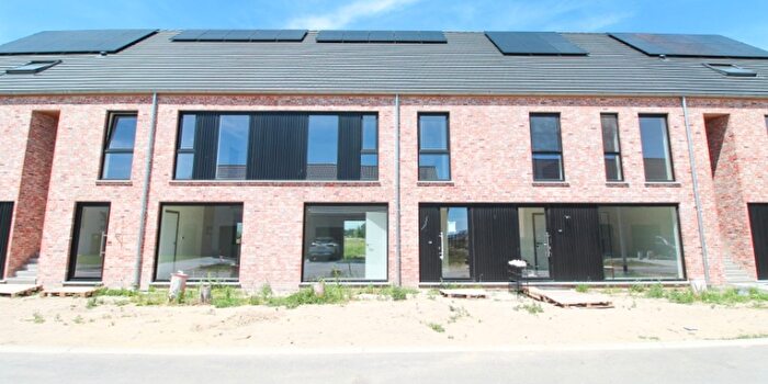 Maison 3 pièces à Simonne Brugghestraat, Roeselare, à louer