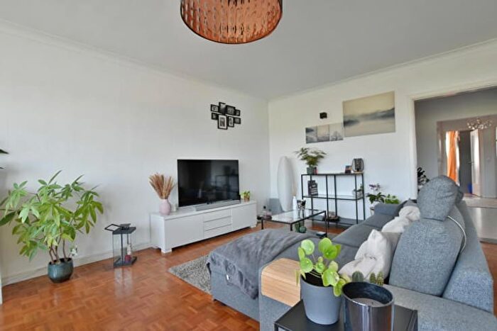 Appartement 2 pièces à Quai Mativa, Liège, à louer