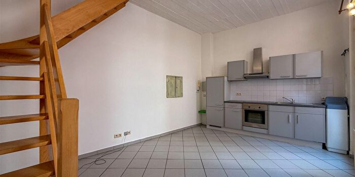 Rue des Jésuites, Tournai : Appartement 1 pièce à louer