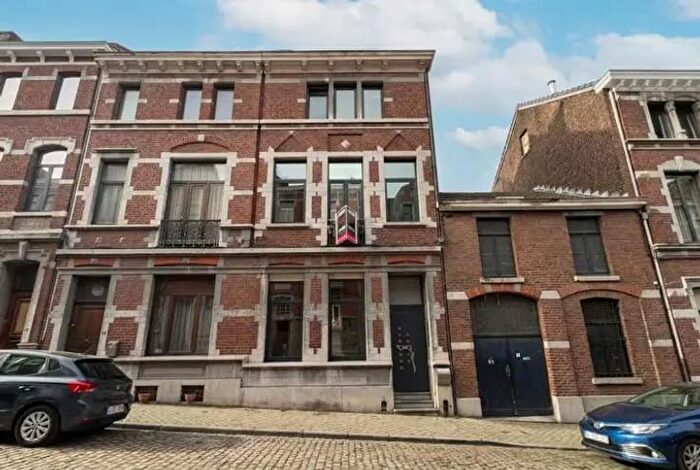 Rue Hullos, Liège : Maison 4 pièces à vendre