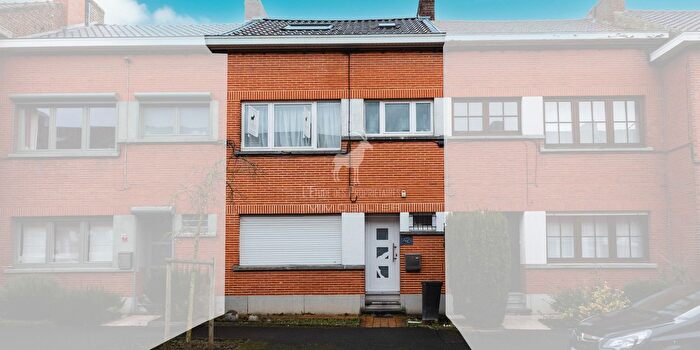 Maison 4 pièces à vendre à HoudengAimeries, Henegouwen