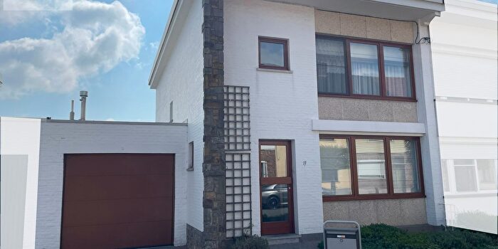 O Raeymaeckersstraat, Landen : Maison 3 pièces à vendre