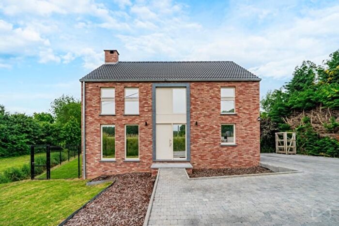 Maison 12 pièces à vendre à Chaussée de Namur B, Ramillies