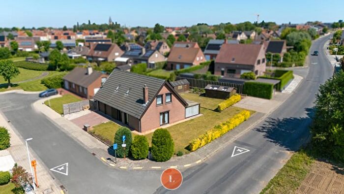 Maison 12 pièces à vendre - Memlinglaan, Moorslede