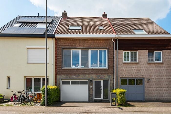 Maison 3 pièces à Statiestraat, Ekeren, à vendre