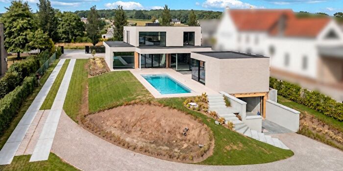 Maison 4 pièces à Anzegem, WestVlaanderen, à vendre