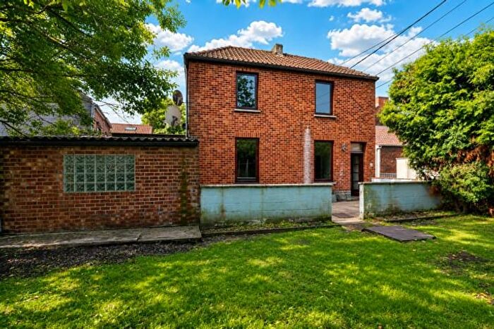 Maison 3 pièces à vendre à Rue de la Révision, Charleroi Jumet