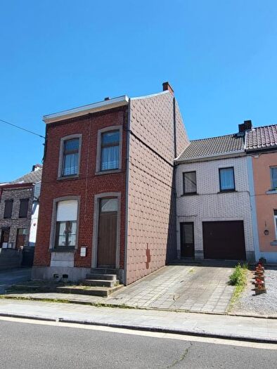 Rue de Forrière et, Courcelles : Maison 4 pièces à vendre