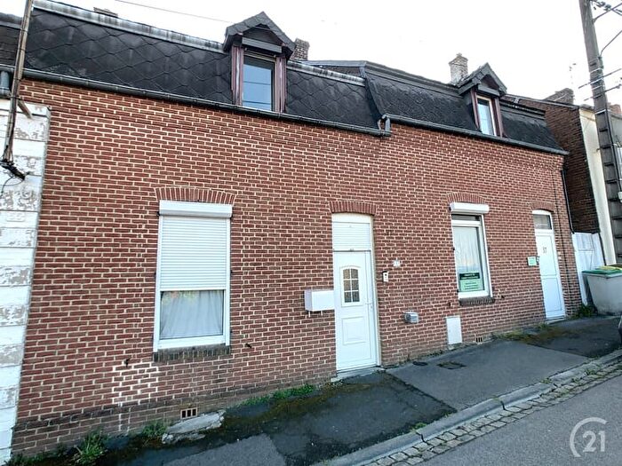 Maison 5 pièces à MACQUENOISE, Thuin, à vendre