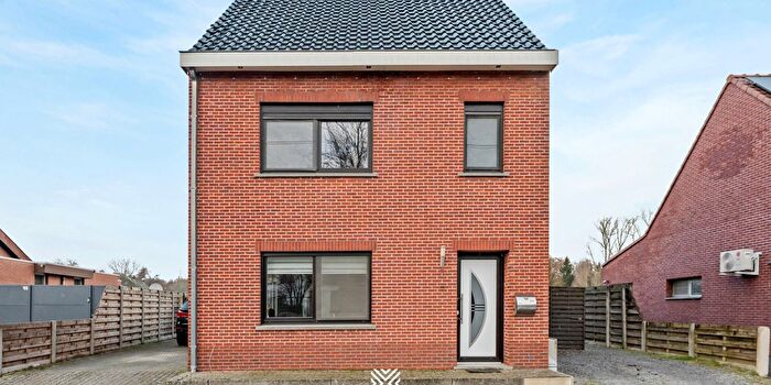 Maison 4 pièces à vendre à Schansvijverstraat, Beverlo