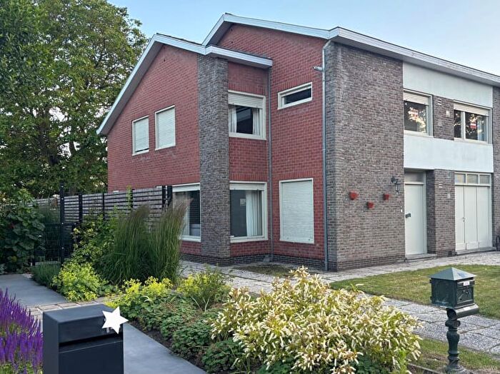 Maison 4 pièces à vendre à Boomgaardstraat, Oostkamp