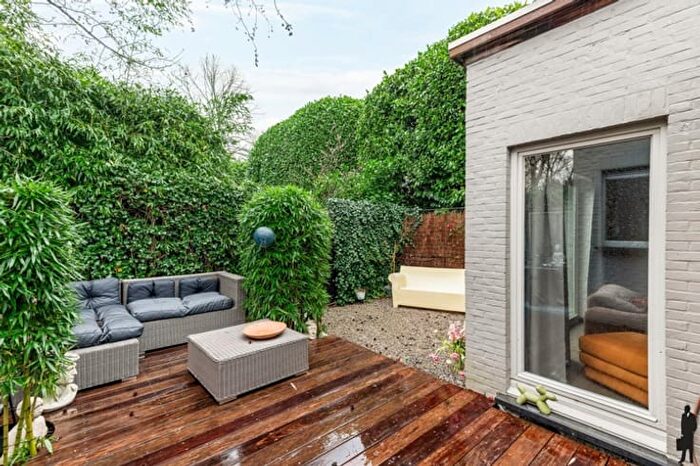 Appartement 2 pièces à vendre à Pluyseghemstraat, GLVL