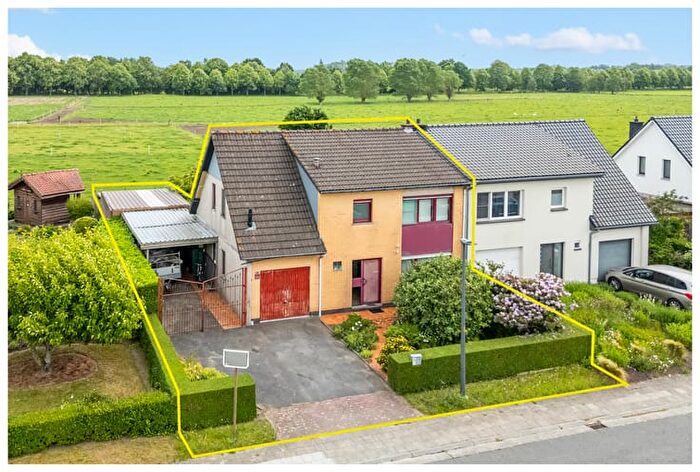 Maison 4 pièces à vendre à Hugo Verriestlaan, De Pinte