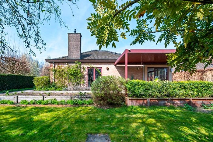 Maison 15 pièces à vendre à Patrijzenweg, Bazel