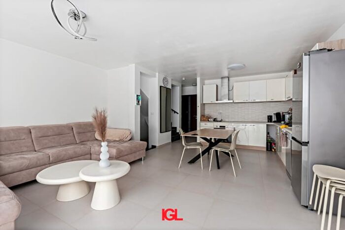 Appartement 14 pièces à Dennenlaan, SintPietersLeeuw, à vendre