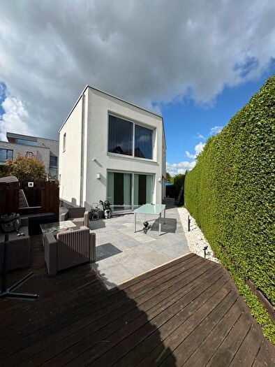 Maison 10 pièces à vendre à Devlemincklaan, Halle