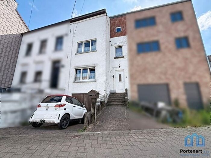 rue de la Résistance a, CourtSaintEtienne - Maison 2 pièces à vendre