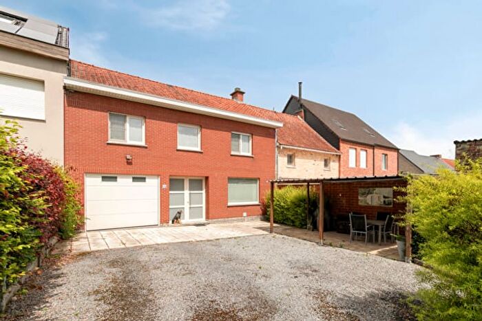Maison 4 pièces à vendre à Processiestraat, Kortrijk Bellegem
