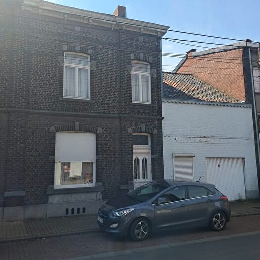 Rue SaintGhislain, Charleroi : Maison 3 pièces à vendre
