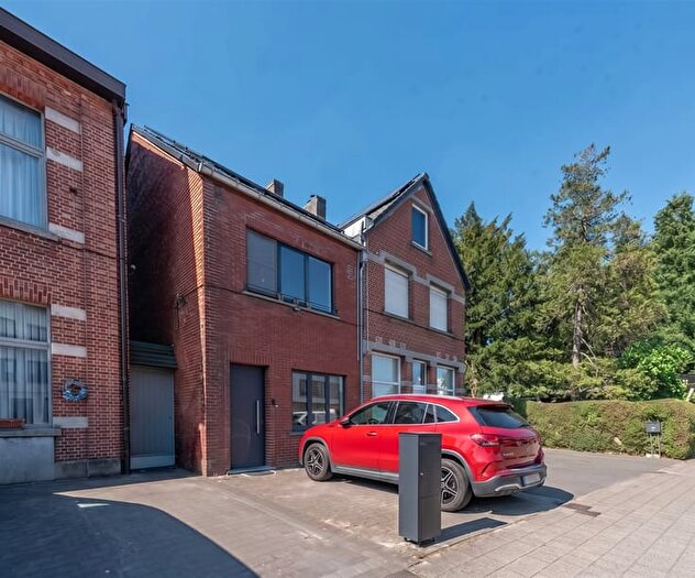 Steenweg op Gierle, Turnhout : Maison 3 pièces à vendre