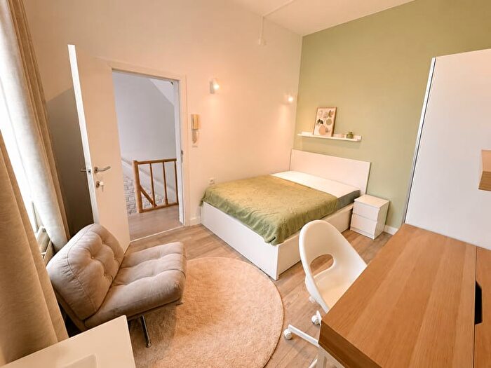 Appartement 4 pièces à louer à Rue De La Terre Du Prince, Mons