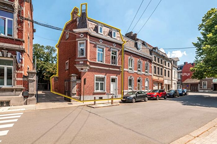 Avenue Edmond Leburton, Waremme : Maison 4 pièces à vendre