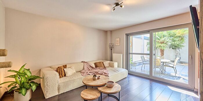 Ter Rivierenwal A, Bree : Appartement 1 pièce à vendre