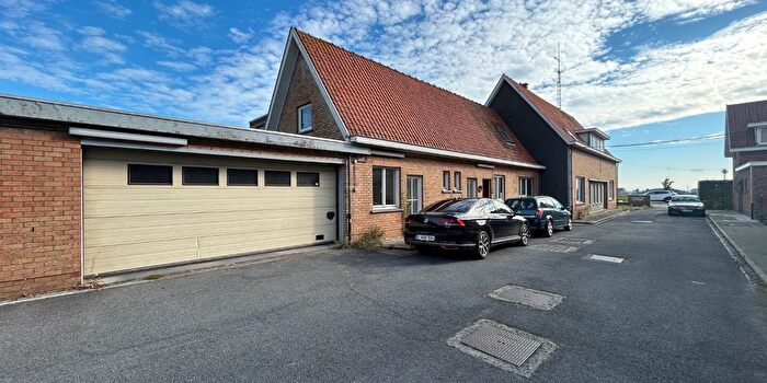 Maison 3 pièces à Passendalesteenweg, Westrozebeke, à vendre