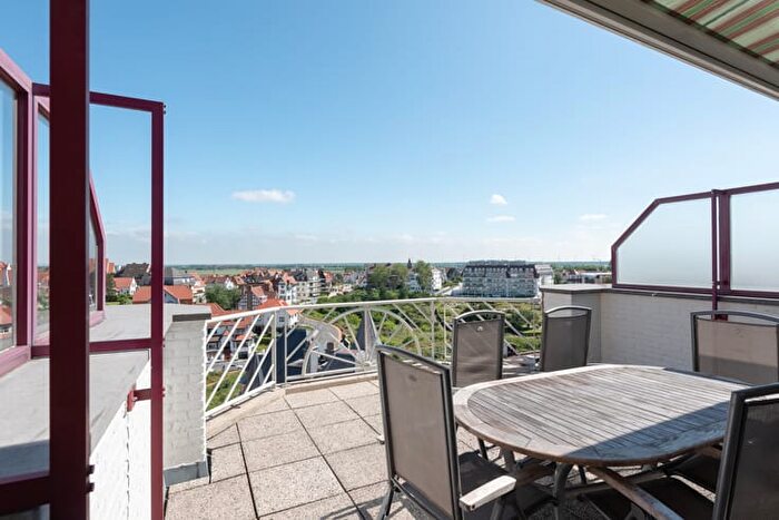 Appartement 13 pièces à Engelsestraat, Duinbergen, à vendre