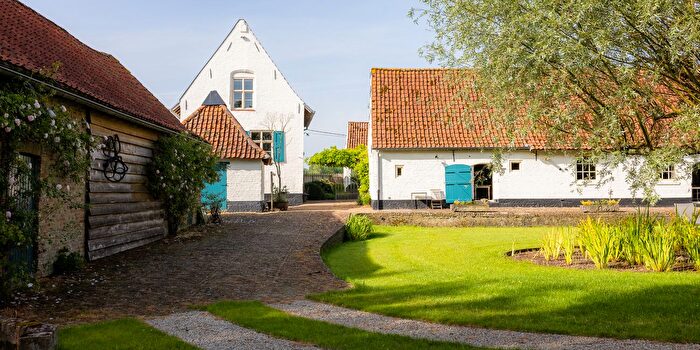 Maison 6 pièces à Steendamstraat, Alveringem, à vendre