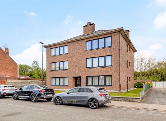 A Vaucampslaan, HUIZINGEN : Appartement 2 pièces à vendre
