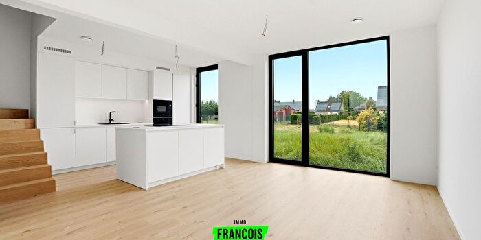 Maison 3 pièces à Burgemeester Deblockstraat, Krombeke, à vendre