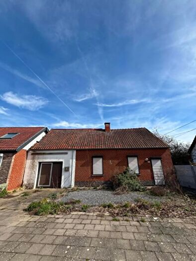 Rue Neuve, Bray : Maison 1 pièce à vendre