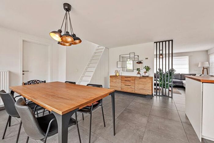 Maison 4 pièces à Onderwijsplein, Menen, à vendre