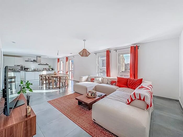 Rue Victor Larock, RESSAIX : Appartement 2 pièces à vendre