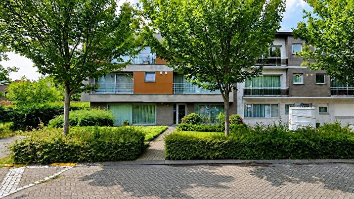 Vuurkruisenlei, BRASSCHAAT : Appartement 3 pièces à louer