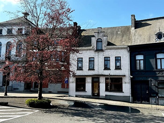 Place, Flobecq : Maison 4 pièces à vendre