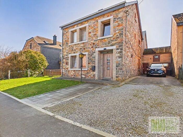 Rue des Ecoles, LibramontChevigny : Maison 4 pièces à vendre