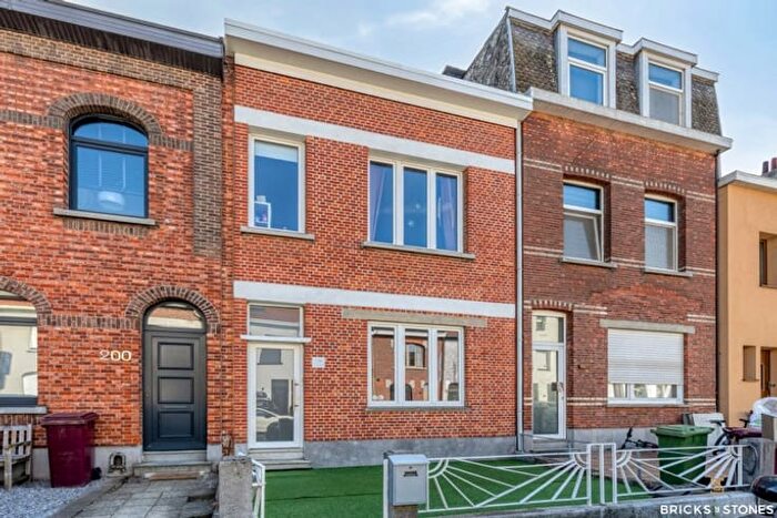 Maison 4 pièces à vendre à Salvialei, Schoten