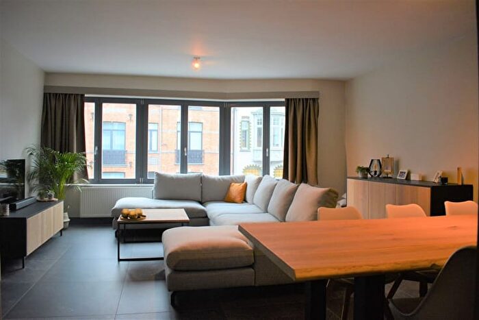 Gistelse Steenweg, SINTANDRIES - Appartement 2 pièces à louer