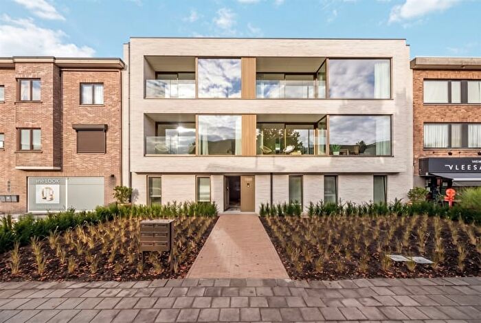 Bredabaan, BRASSCHAAT - Appartement 3 pièces à louer