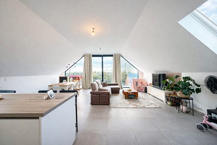 Appartement 3 pièces à louer - Rue des Français, FRASNESLEZGOSSELIES