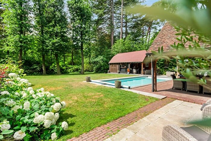 Maison 5 pièces à vendre à Vogelkerslaan, Kapellen