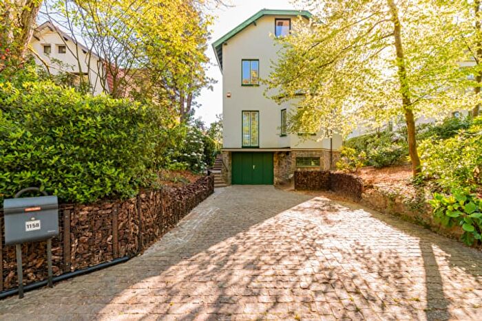 Maison 5 pièces à louer à Alsembergsteenweg, Linkebeek