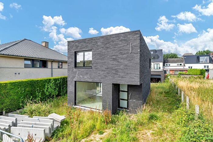 Maison 3 pièces à Burgemeester D'haeseleerstraat, Heldergem, à vendre