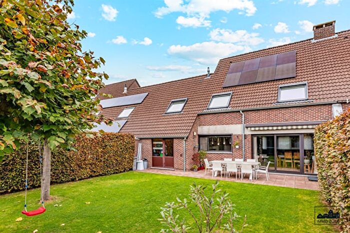 Maison 5 pièces à Lindenstraat, SintNiklaas, à vendre