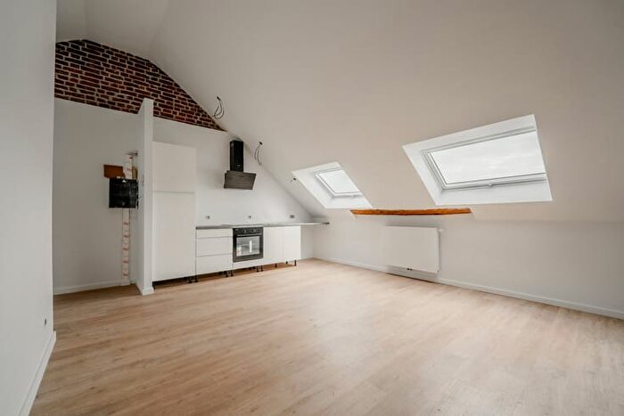 Appartement 1 pièce à Rue de la Gare Fleurie, Namur, à vendre