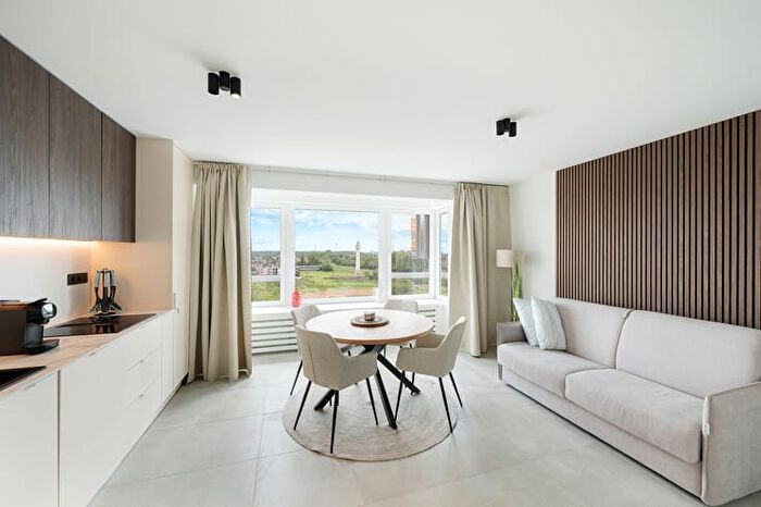 Appartement 6 pièces à ZeedijkHeist, HeistaanZee, à vendre